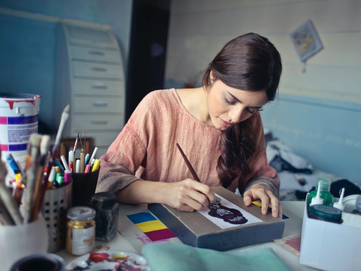 7 creative side hustles