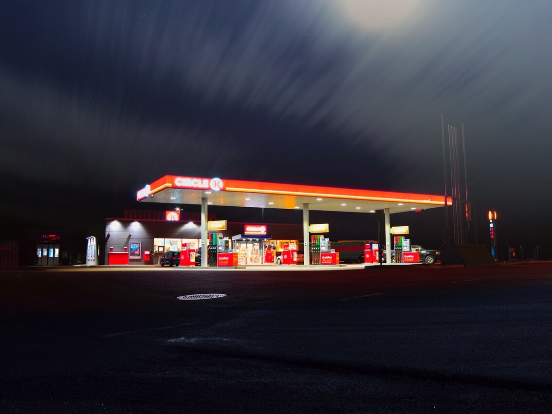 drivers deal with soaring gas prices