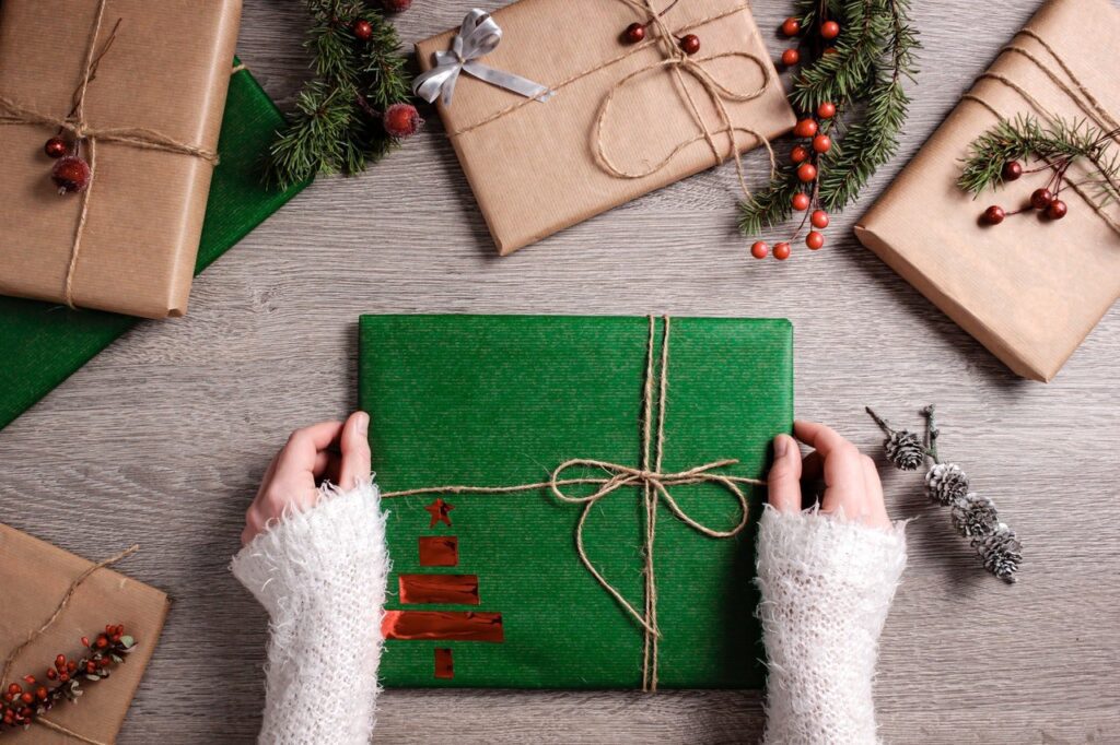 earn holiday money