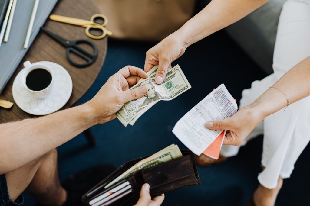 Earn money for sharing receipts