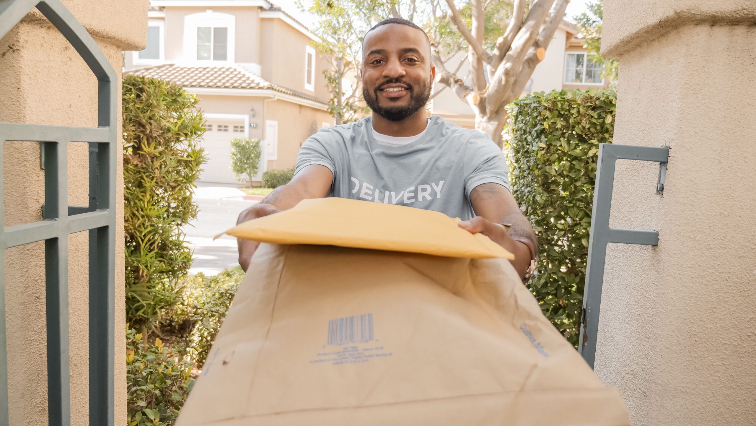Veho: Warehouse-to-Consumer Delivery